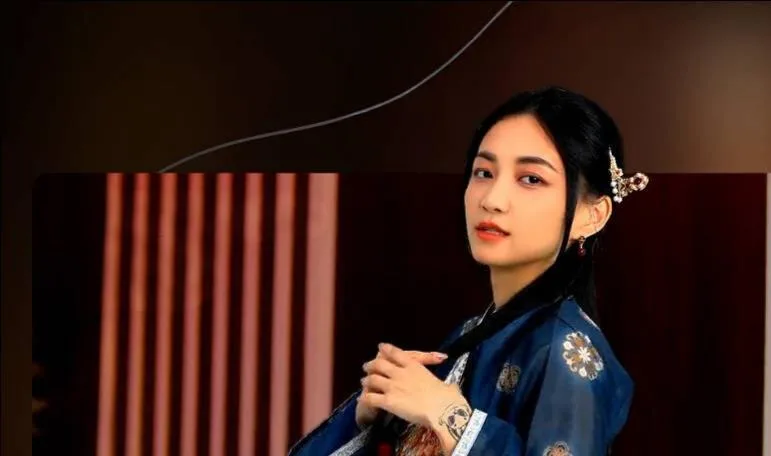 《某点点》端午+学生健康检查双版本解析：中文优化升级 & 多剧情沉浸式体验-哈哈即可的记事本